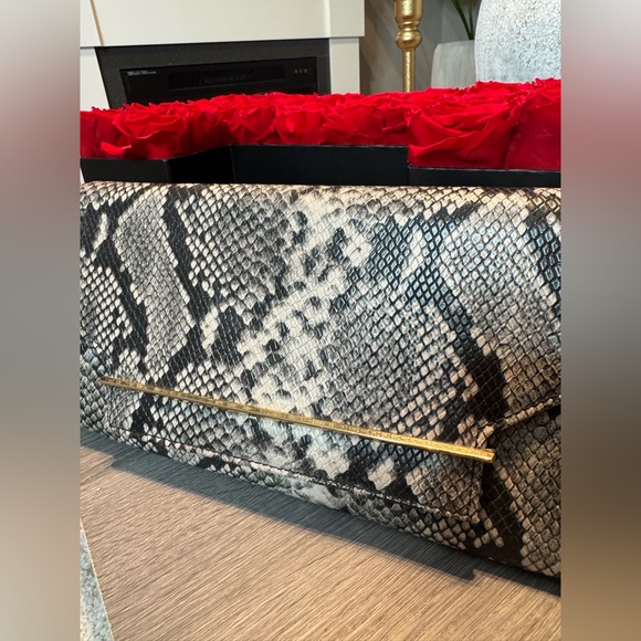 Python-Print Crossbody Clutch - Picture 3 of 4